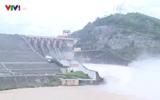 Kiểm tra xả lũ hồ thủy điện Hòa Bình