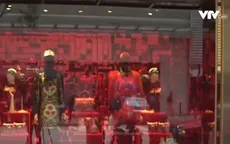 Các trung tâm thương mại Hong Kong, Trung Quốc "quay lưng" với hàng hiệu