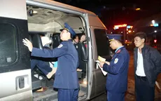 Nhiều xe dưới 16 chỗ ngang nhiên đón trả khách trái phép