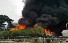 Cháy nhà máy lốp xe ở Philippines, hơn 900 công nhân phải sơ tán