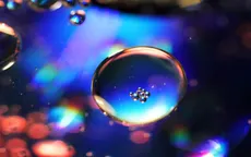 Ngỡ ngàng với ảnh chụp bong bóng xà phòng và nước đẹp đến khó tin