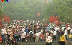 Đã có hơn 2,5 triệu lượt du khách hành hương về đất Tổ