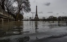 Paris ngập sâu trong nước lũ, hàng trăm người phải sơ tán
