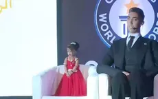 Người đàn ông cao nhất gặp người phụ nữ thấp nhất thế giới