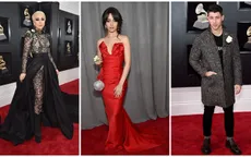 Thảm đỏ Grammy 2018: Loạt sao lộng lẫy với hoa hồng trắng