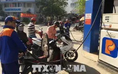 PVOIL giảm 500 đồng/lít xăng E5 và dầu DO cho khách hàng trong dịp Tết