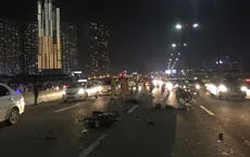 Nguy hiểm rình rập khi chạy xe máy sai làn đường