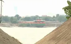 Doanh nghiệp ngang nhiên tập kết cát trong hành lang thoát lũ