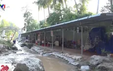 Du lịch Bình Thuận lâm cảnh... hoang tàn