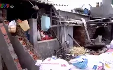 Phú Yên: Triều cường gây sập nhà dân