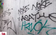 Vẽ Graffiti thiếu thẩm mỹ nơi công cộng - Góc nhìn từ người trong cuộc