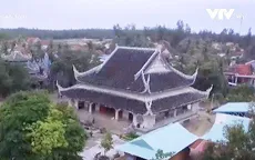 Độc đáo ngôi chùa xây bằng san hô
