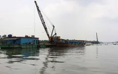 Chìm sà lan, 2 người thiệt mạng