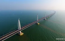 Trung Quốc lắp thiết bị nhận dạng trên cầu vượt biển dài nhất thế giới