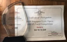 Giành giải nhất cuộc thi hát ở Singapore, Đào Tố Loan xúc động cảm ơn chồng