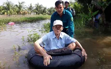Vỡ đê bao, nhiều hộ dân tại Cần Thơ chìm trong biển nước