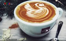 Độc đáo nghệ thuật vẽ trên tách cà phê