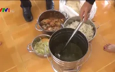 Kết luận vụ phụ huynh tố nhà trường cho trẻ ăn cơm mốc