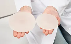 Nâng ngực bằng silicon làm tăng nguy cơ mắc ung thư, viêm khớp