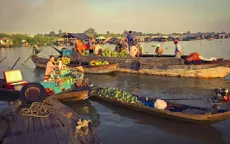 Độc đáo chợ nổi Long Xuyên