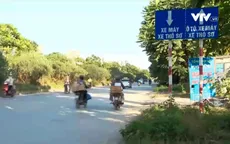 Mất an toàn trên tuyến đường gom đại lộ Thăng Long
