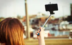 Nghiện chụp ảnh “tự sướng” là một chứng bệnh tâm thần