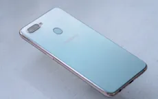 Lấy cảm hứng từ Aquaman, Oppo ra mắt Oppo F9 bản màu xanh phỉ thúy