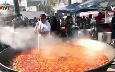 Bữa ăn từ thiện tại biên giới Mỹ - Mexico