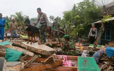 Indonesia sơ tán hàng chục nghìn dân do nguy cơ tiếp tục xảy ra sóng thần