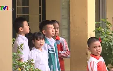 Vụ học sinh bị tát 20 cái: Hiệu trưởng nhà trường đề nghị không công khai sự việc tới báo chí