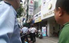Hai đối tượng dùng súng cướp ngân hàng chi nhánh Việt Á tại TP.HCM