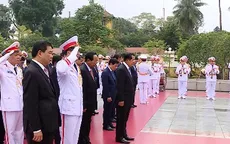 Thủ tướng Campuchia vào Lăng viếng Chủ tịch Hồ Chí Minh