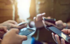 Các hãng smartphone đua nhau giảm giá dịp cuối năm