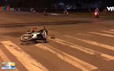 TP.HCM: Xe cấp cứu tông văng người đàn ông rồi chở nạn nhân đi "biệt tăm"