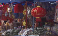 Nhộn nhịp thị trường Tết Việt tại Lào