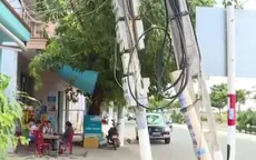 Nha Trang: Nguy hiểm từ trụ điện nghiêng vào nhà dân