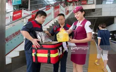 Trung Quốc: Khách đi tàu đường dài có thể đặt thức ăn trực tuyến
