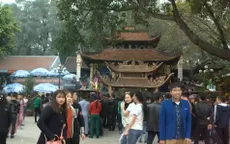 Ngăn chặn nạn trộm cắp móc túi ở đền Bà Chúa Kho