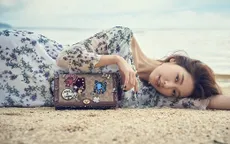 Park Shin Hye tung tăng ở châu Phi