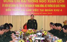 Đại tướng Ngô Xuân Lịch thăm và làm việc tại Bộ tư lệnh Quân khu 4