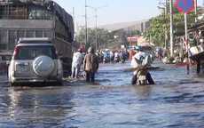 Giao thông phía Tây TP.HCM tê liệt vì triều cường