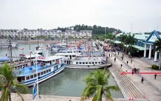 Tàu du lịch bị chìm tại Cảng Tuần Châu