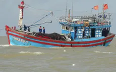 Cứu nạn thành công 8 thuyền viên gặp sự cố hỏng tàu trên biển