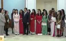 Lần đầu tiên Phu nhân Tổng thống Hàn Quốc đón tiếp sinh viên Việt Nam