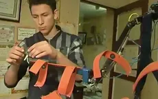 Học sinh sáng chế bộ xương robot giúp người tàn tật đi lại