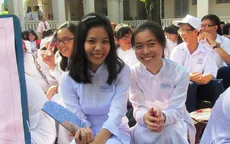 Đại sứ Áo dài truyền cảm hứng tình yêu áo dài trong giới trẻ