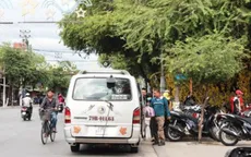 Xe dù lộng hành trong nội đô Nha Trang