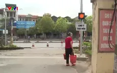 Lắp đèn cảnh báo tại lối đi dân sinh