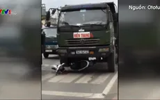 Nhiều lái xe ứng xử thiếu văn minh trên đường