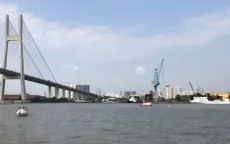 Hoàn tất việc trục vớt sàn lan chìm dưới chân cầu Phú Mỹ